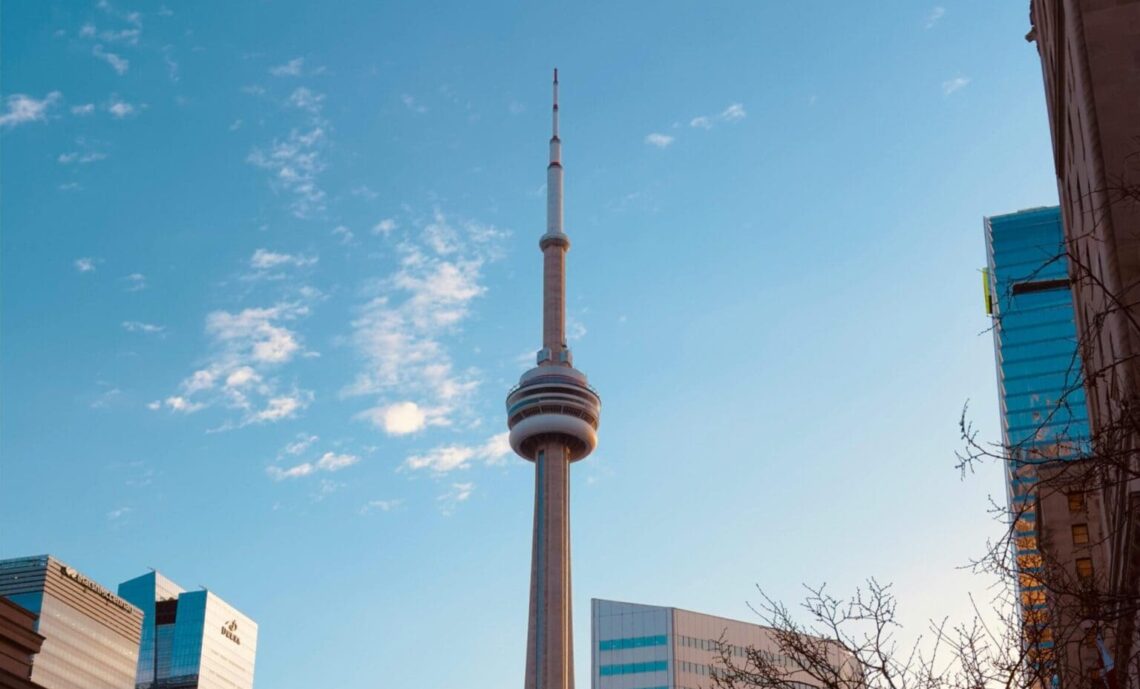 Moving to Toronto: How to Find a Relocation Specialist